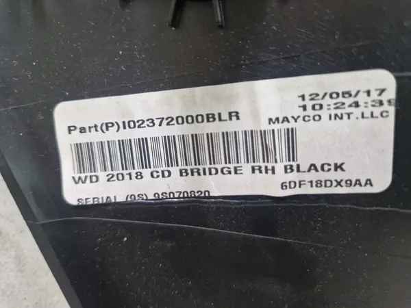 DODGE DURANGO III 2019- Rechter dorpel 6DF17DX9AA image 4