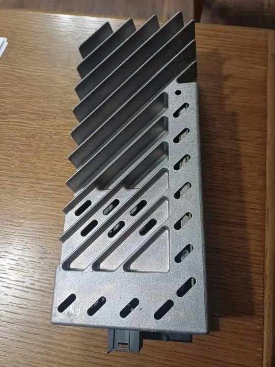Gebrauchter BMW OE Verstärker 9261703 - Passgenau image 2