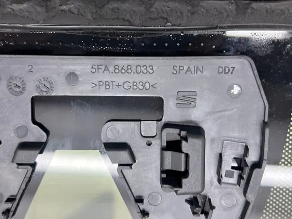 SEAT Leon IV etulasi OEM SZYBA CZOŁOWA image 9