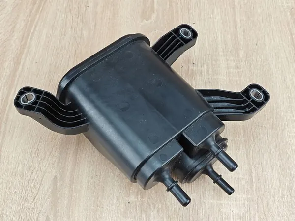 Filtro de carbón OEM 7371249 para BMW 530i G30 G31 image 3