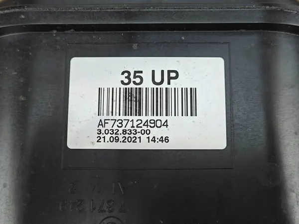 Filtro de carbón OEM 7371249 para BMW 530i G30 G31 image 4