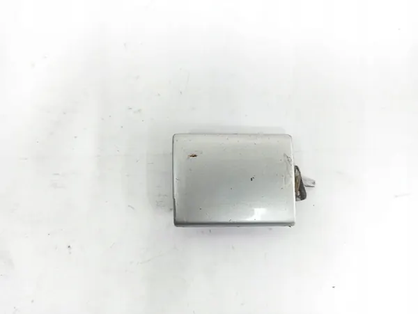 Mercedes-Benz E W211 2004 Couvercles, Bouchons image 2