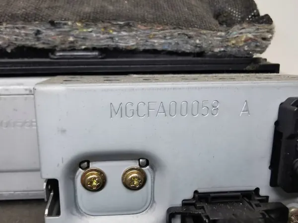 Handschoenenvak Audi A6 C6 OEM 4F1857035 image 9
