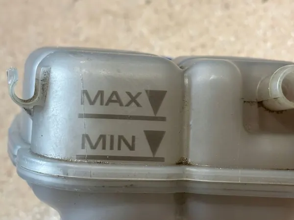 Tapa de vaso de expansión Audi RS7 C7 OEM 4G0121403G image 3
