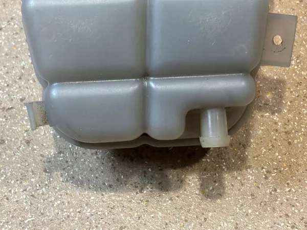 Tapa de vaso de expansión Audi RS7 C7 OEM 4G0121403G image 7
