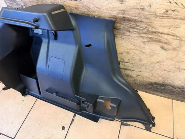 OEM 76281-68P10 Vänster bakluckefoder Suzuki Baleno II image 3
