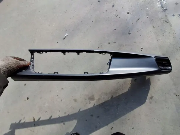 Kia Rio IV 1.2 Lift 2022 Roosterstrip OEM 84721-H8000 image 2