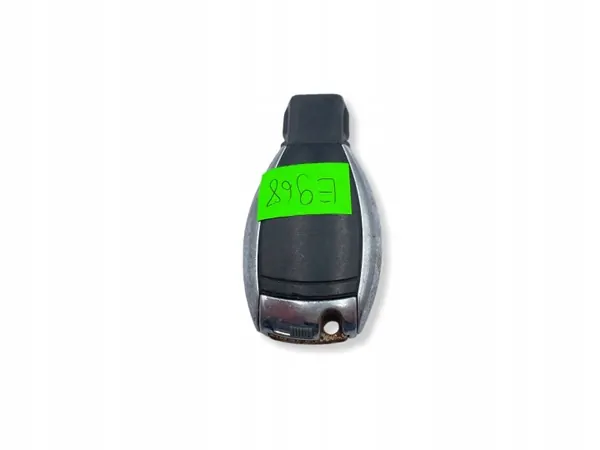 Mercedes-avain OEM UHP2254 - 3 Näppäintä Hopea Käytetty image 6