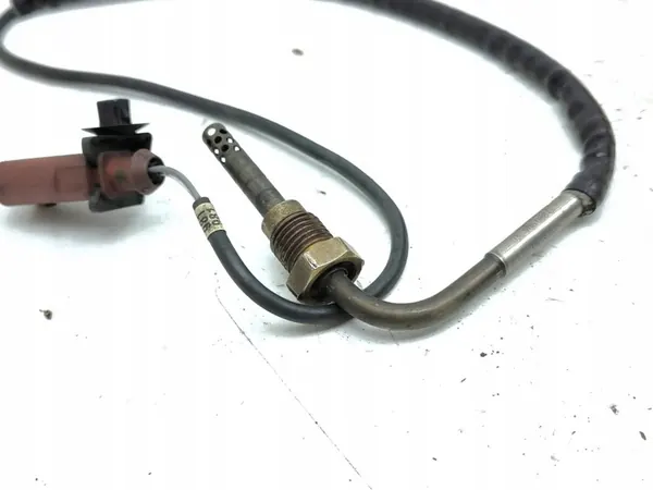 Sensor de temperatura de escape Volkswagen Tiguan 2008 OEM 03L906088C image 2