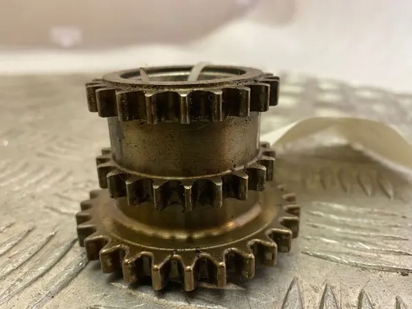 Kampiakselin hammaspyörä Chrysler Pacifica 2017 OEM 05047965AB image 3