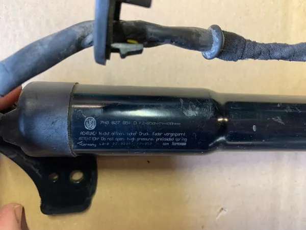 Vänster baklucka aktuator VW Sharan Alhambra 7N 7N0827851D image 2