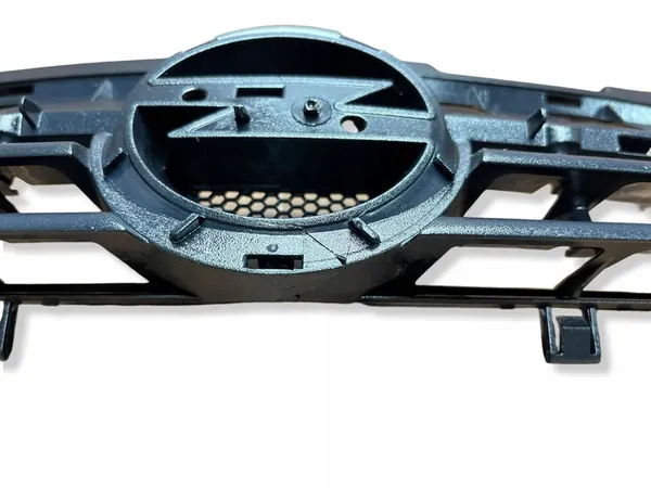 Opel Astra H Radiator Grille OE 13241967 image 5