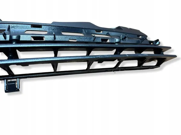 Opel Astra H Radiator Grille OE 13241967 image 6