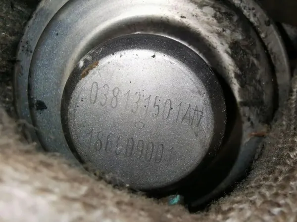 Válvula EGR OEM 038131501AN para 1.9TDI 2003-2013 image 3
