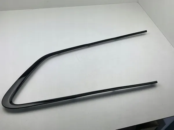 Volvo V90 Cross Country Heckfenster-Dichtung OEM 32219275 image 4
