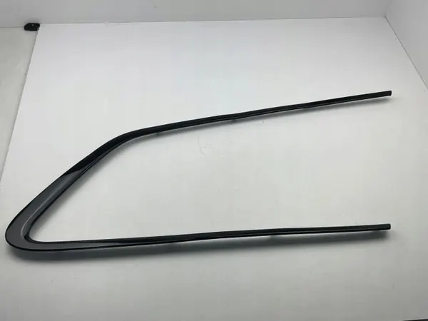 Volvo V90 Cross Country Heckfenster-Dichtung OEM 32219275 image 5