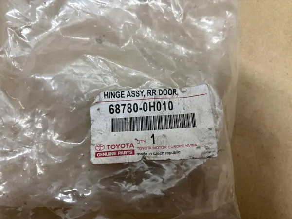 Bisagra Puerta Trasera Izquierda OEM 68780-0H010 Toyota image 4