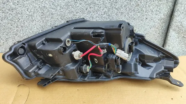 Faros izquierdo Toyota Yaris III OE 811700DA30 image 6