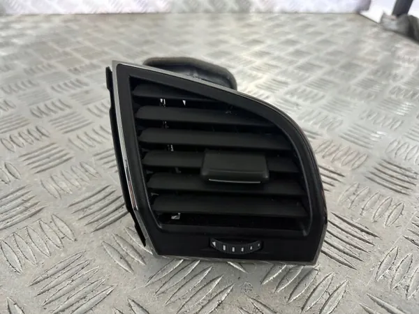 Skoda OE 6V0819702A Lüftungsgitter - Gebraucht image 5
