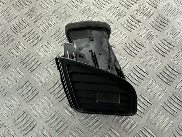 Skoda OE 6V0819702A Lüftungsgitter - Gebraucht image 7