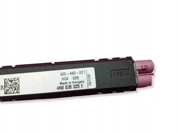Audi A8 4N Bovenste Rechter Antenneversterker OEM 4N0035225E image 3