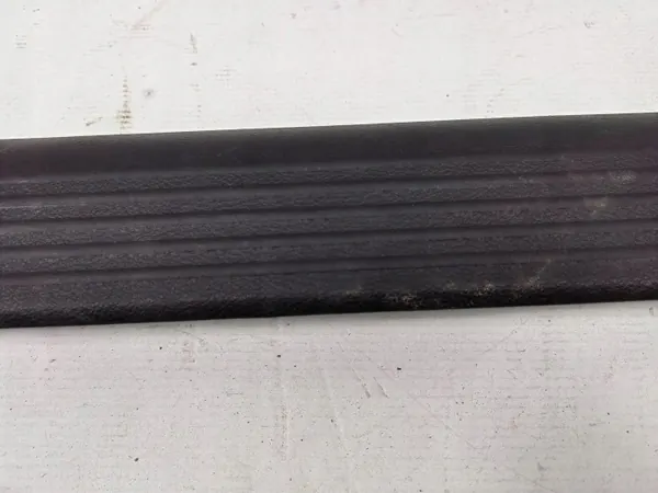Dodge Challenger vänster tröskelskydd OEM 1ZA03DX9AD image 4