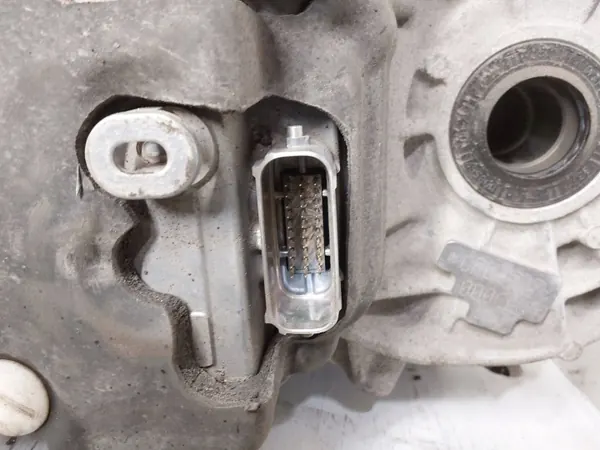Moteur électrique arrière Tesla Model Y OEM 1663000DEA image 9