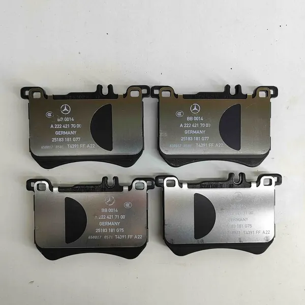 Voorremblokken Mercedes OE A0004202705 image 2