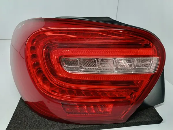 MERCEDES A-KLASA W176 VÄNSTER BAKLYKT LED A1769063300 image 4