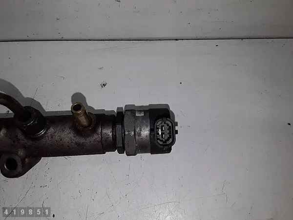 Trilho de Combustível 2.4 D Volvo V70 II image 2