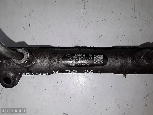 Trilho de Combustível 2.4 D Volvo V70 II image 4