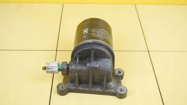 Ford OEM BS4E-6881-BB Oliefilterbasis - Gebruikt image 3