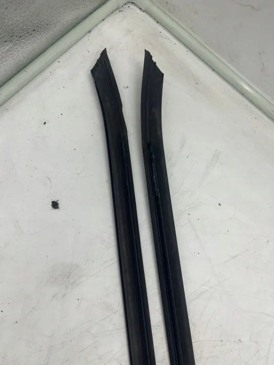 Joint de pare-brise avant OEM pour Audi A6 C5 image 5