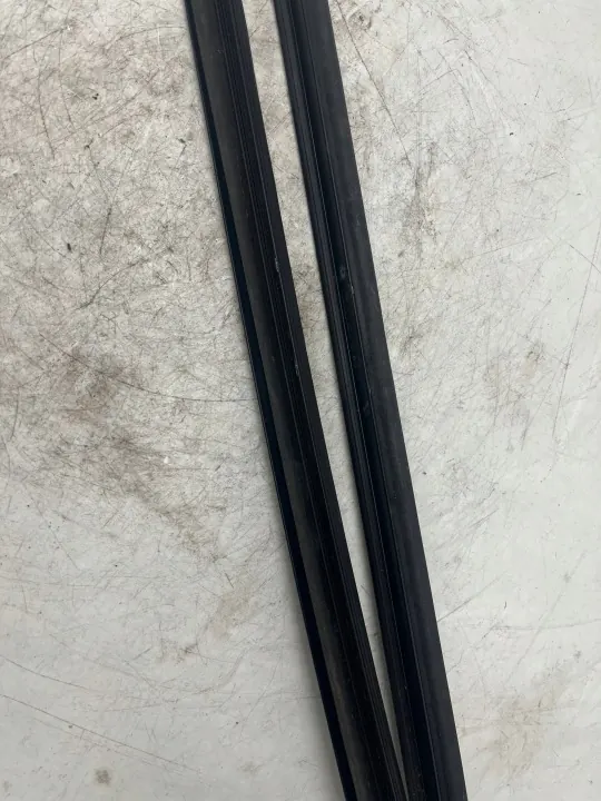 Joint de pare-brise avant OEM pour Audi A6 C5 image 7