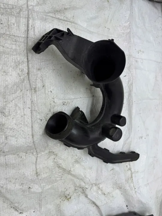 OEM 70390726 Ansaugresonator für Nissan Juke image 2
