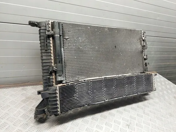 Radiador Audi A4 2.0L Gasolina 2013 8T0260403G image 5