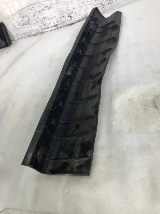 Lokasuojan pää OEM DFR556915 Mazda CX-30 2020 image 3