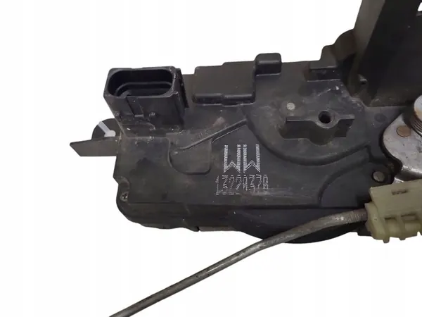 Höger framdörrslås OPEL ZAFIRA B 13220370 image 4