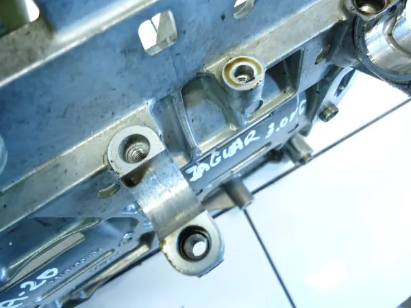 JAGUAR XF 3.0D V6 306PS Inserto de Cárter 8W93-6C800-CA image 6