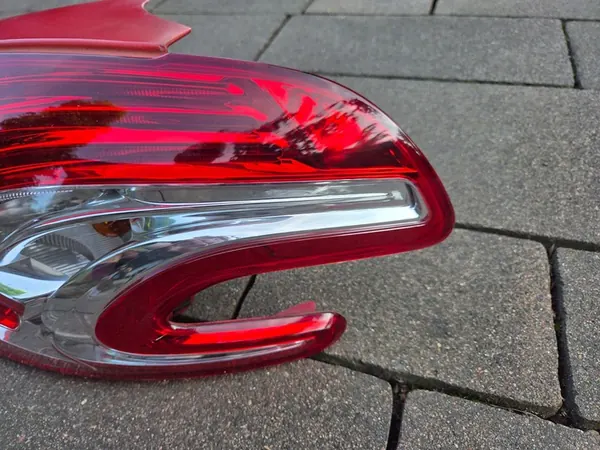 PEUGEOT 208 I Luz Trasera Derecha 9672628380-02 image 3