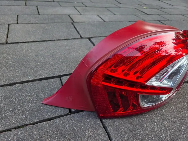 PEUGEOT 208 I Luz Trasera Derecha 9672628380-02 image 6