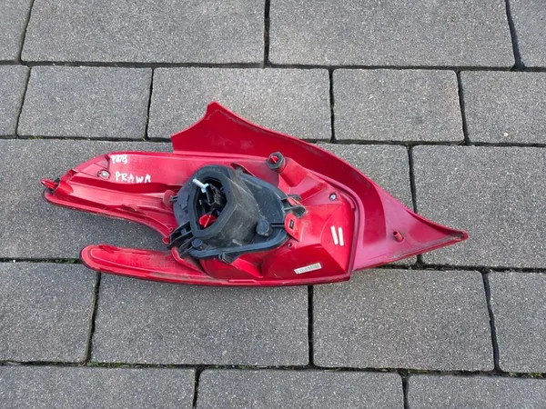 PEUGEOT 208 I Luz Trasera Derecha 9672628380-02 image 8