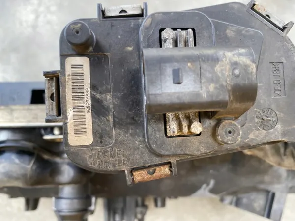 Begagnad insugsgrenrör OEM 55259081 Jeep Cherokee image 4