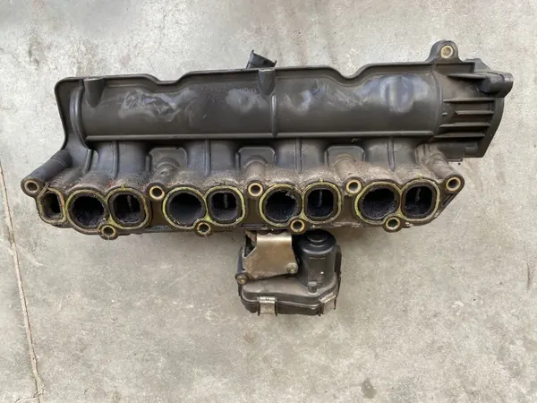 Begagnad insugsgrenrör OEM 55259081 Jeep Cherokee image 5