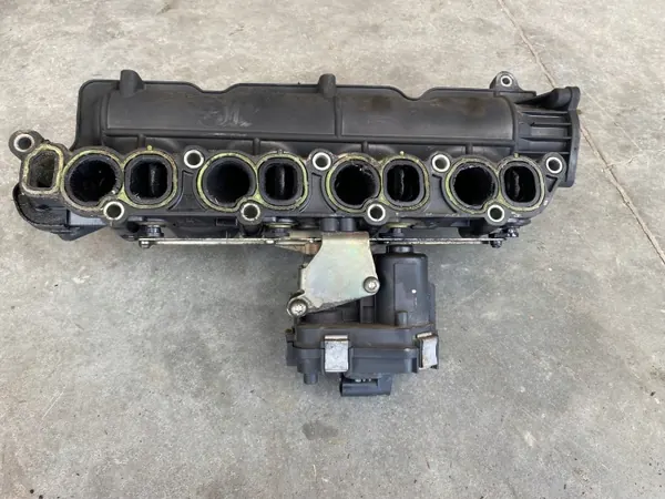 Begagnad insugsgrenrör OEM 55259081 Jeep Cherokee image 6