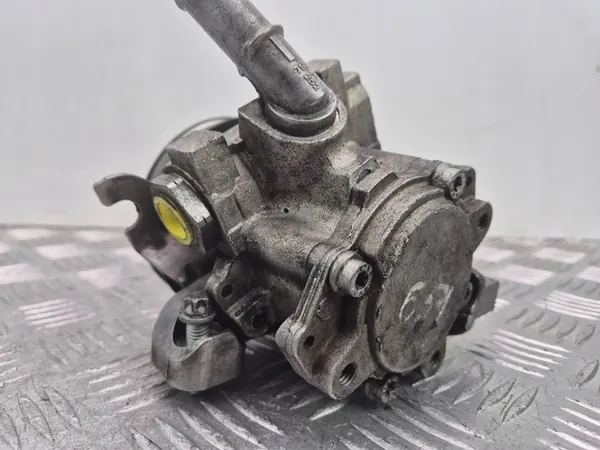 Bomba de direção assistida BMW X1 679886501 image 2