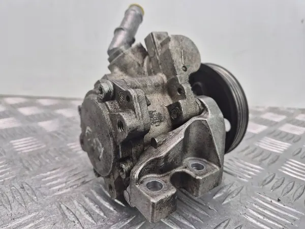 Bomba de direção assistida BMW X1 679886501 image 3