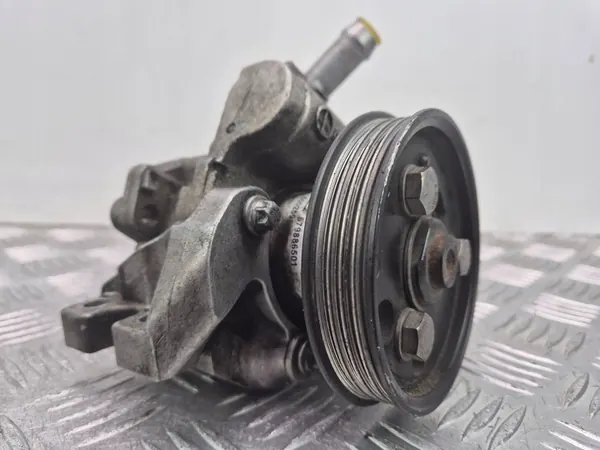 Bomba de direção assistida BMW X1 679886501 image 4