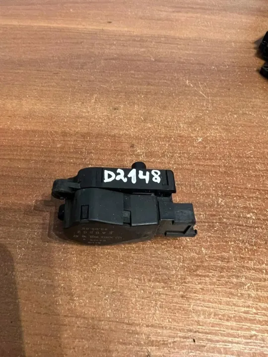 Fläppmotor OEM D2148 för Mercedes-Benz C W203 image 4