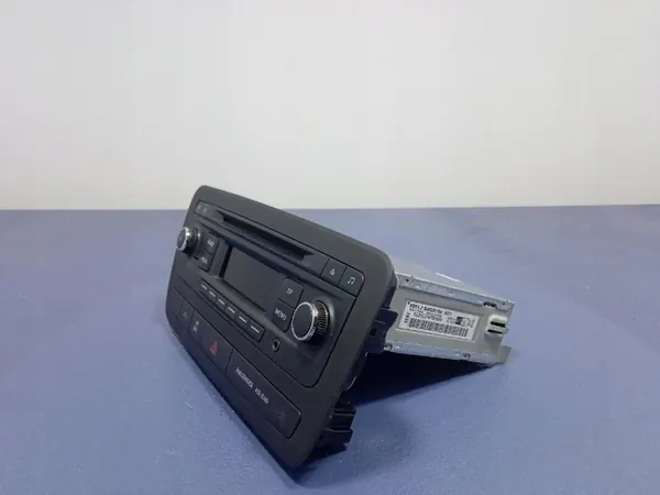 Seat Ibiza 4 OEM 6J0035156 Tehdasradio CD image 3